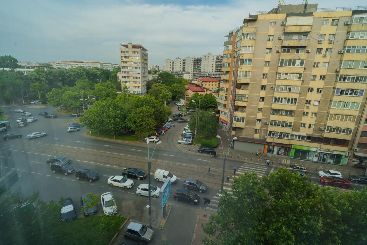 Cozy & Spacious 2Br Apartment With Netflix Bukares Bagian luar foto
