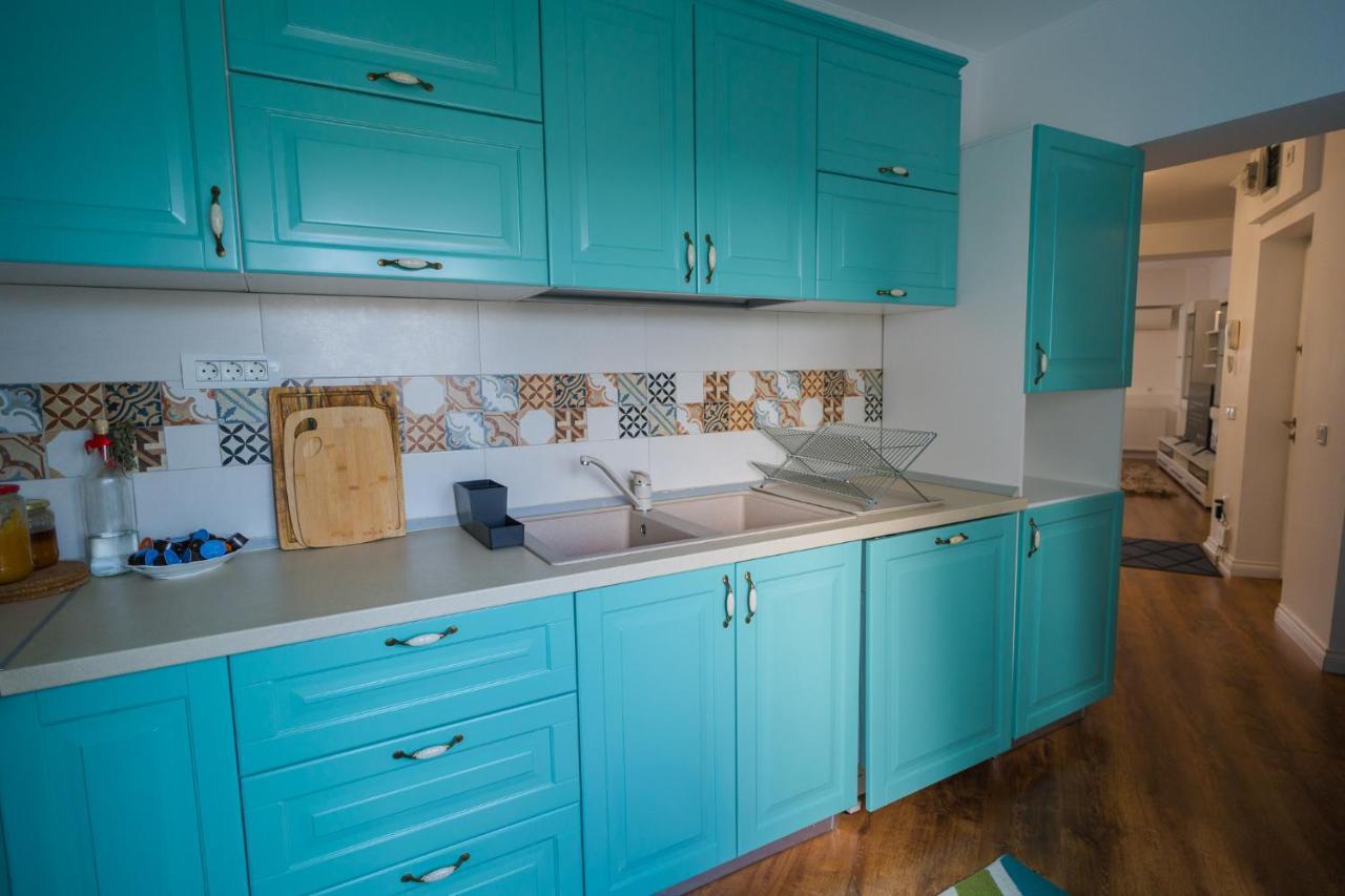 Cozy & Spacious 2Br Apartment With Netflix Bukares Bagian luar foto